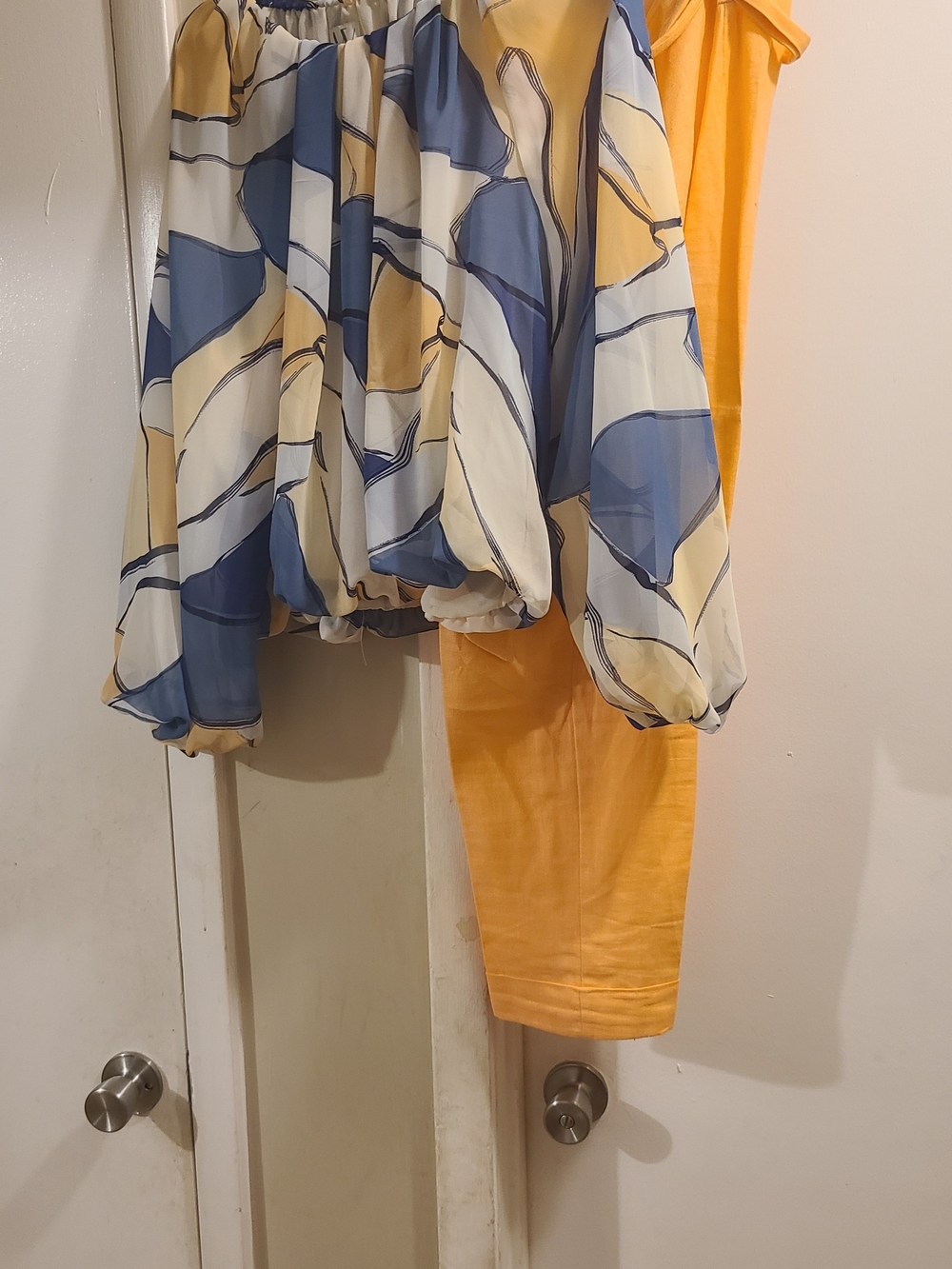 Worthington Sunflower Yellow Cropped Pants